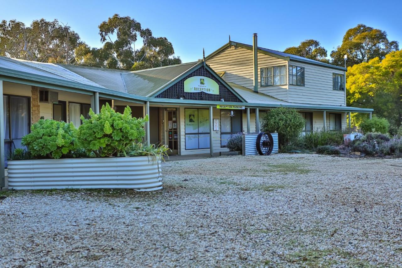 Mountain View Motor Inn & Holiday Lodges Halls Gap Exterior photo