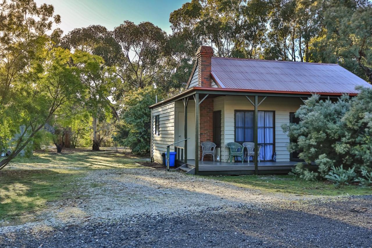 Mountain View Motor Inn & Holiday Lodges Halls Gap Exterior photo